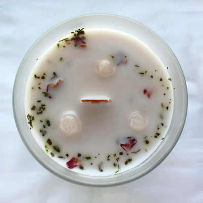 Organic Gemstone Rose Quartz And Rose Petals Candle With Wooden Wick