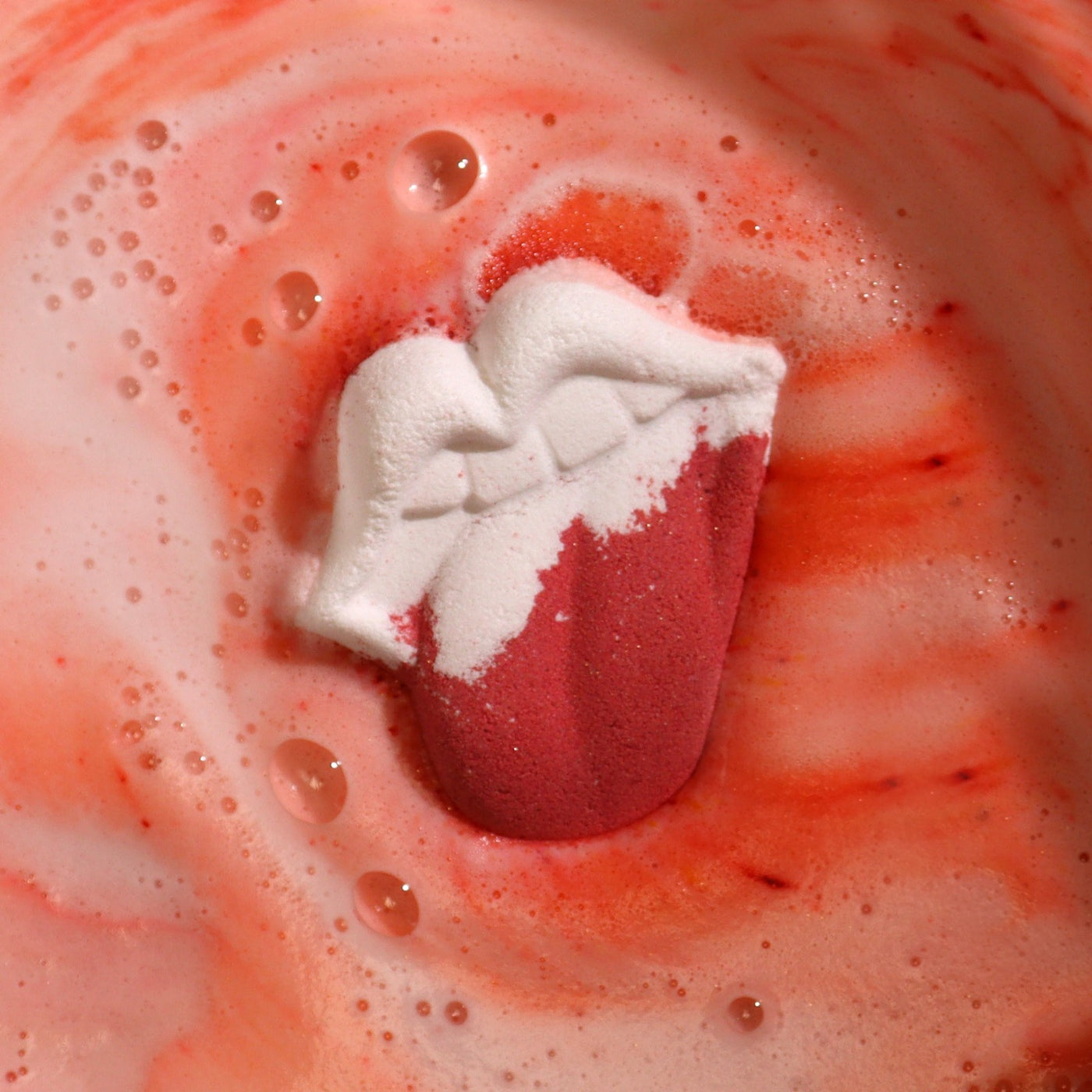 Raspberry And Pomegranate Lips Shaped Bath Bomb.
