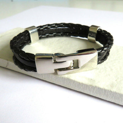 Men's Modern Multi Strand Woven Leather And Alloy Clasp Bracelet.