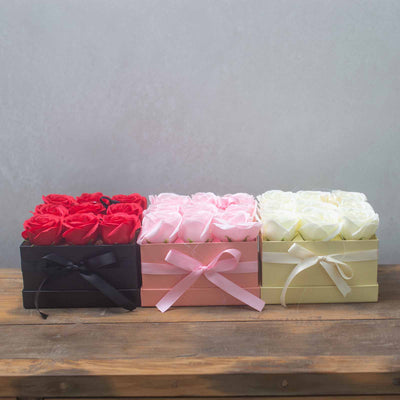 Body Soap Fragranced Flowers Gift Pink Rose Bouquet - 9 Pink Red Roses In Gift Box.