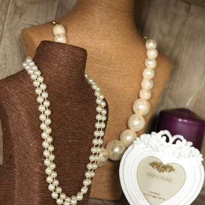 Rattan Effect Cream Earring & Necklace Bust Display Stand.