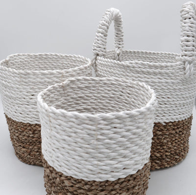 Set Of 3 Natural And White Round Seagrass Baskets.