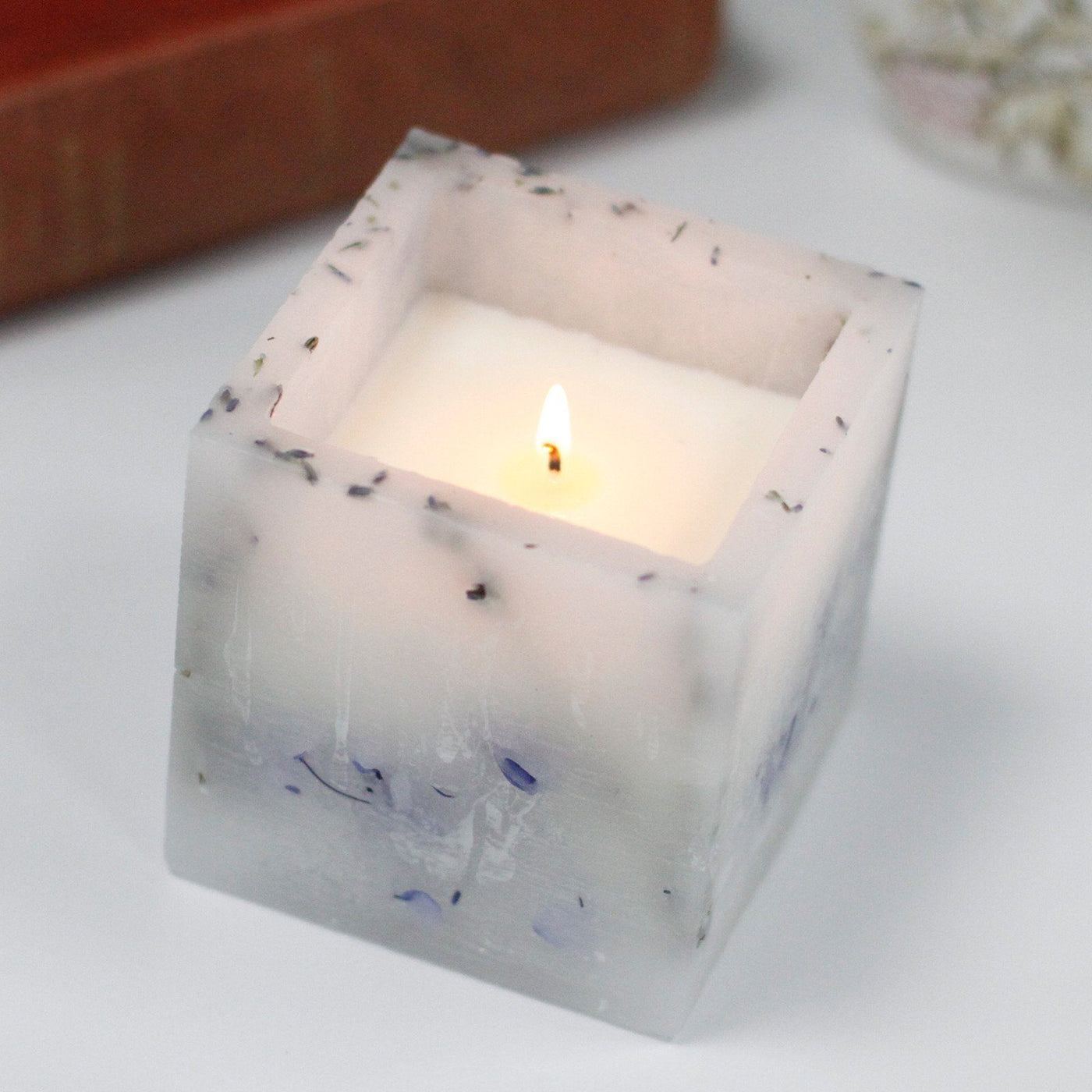 Large Soy Wax Enchanted Real Lavender Flowers Candle In Gift Box.